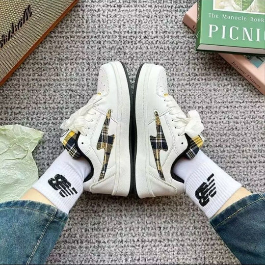 Damen Sneakers im klassischen Heritage-Design mit hochwertigem Obermaterial und Komfortsohle EB