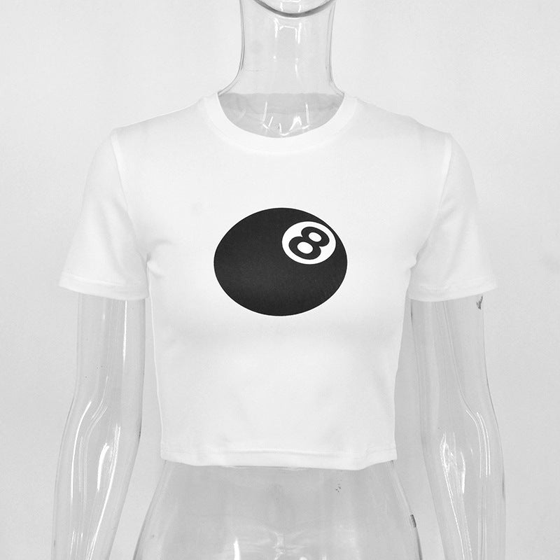 Damen cropped T-Shirt mit einzigartigem 8-Ball-Motiv und lässigem Schnitt EB