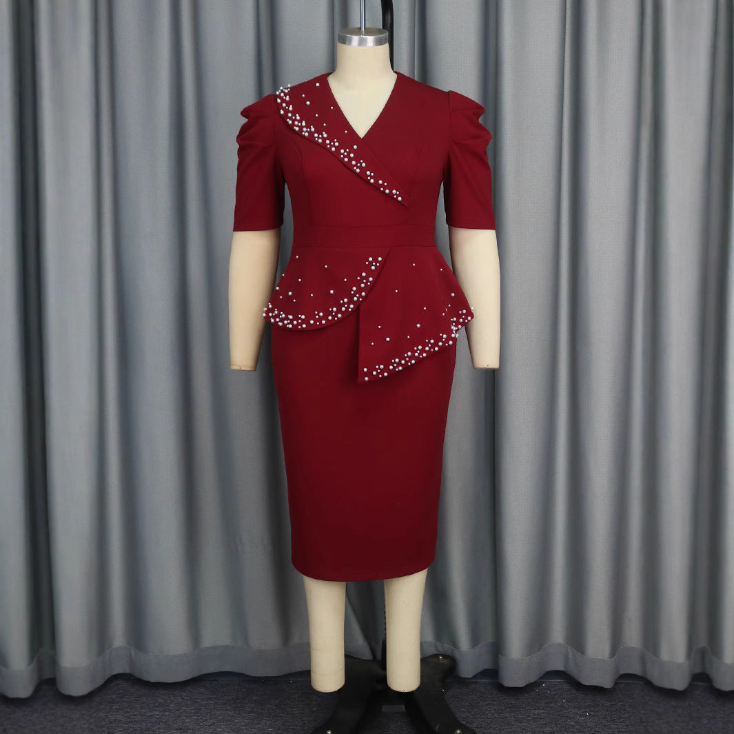 Damen figurbetontes Wickelkleid mit Rüschen und Perlenakzenten EB