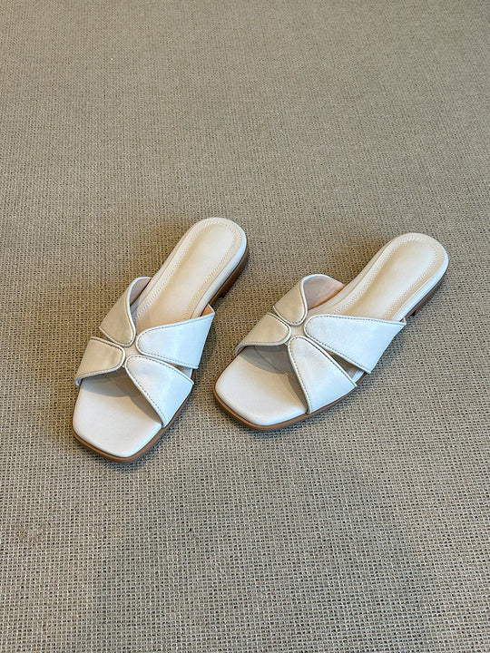 Damen modische Riemensandalen mit geschmackvoller Kreuzbandapplikation EB