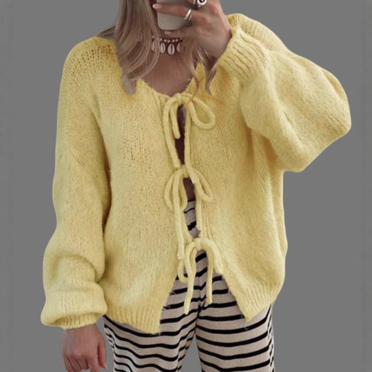 Damen Kuscheliger Strickcardigan mit großzügigem Schnitt und dekorativen Kordeln EB