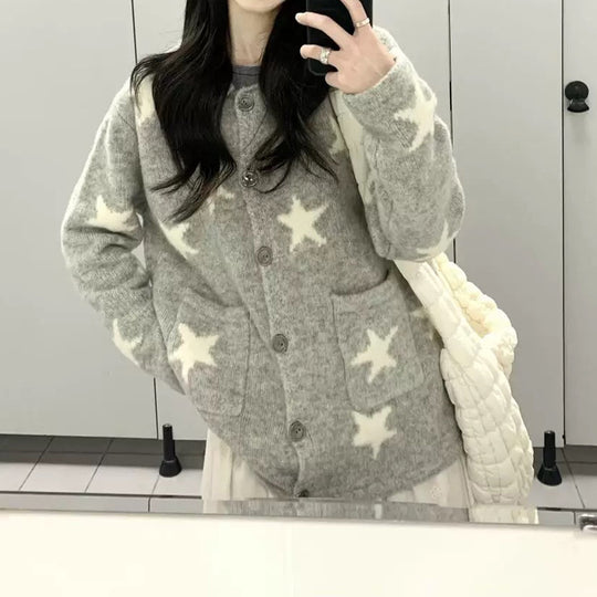 Damen Strickjacke mit Sternenmuster und praktischen Taschen EB