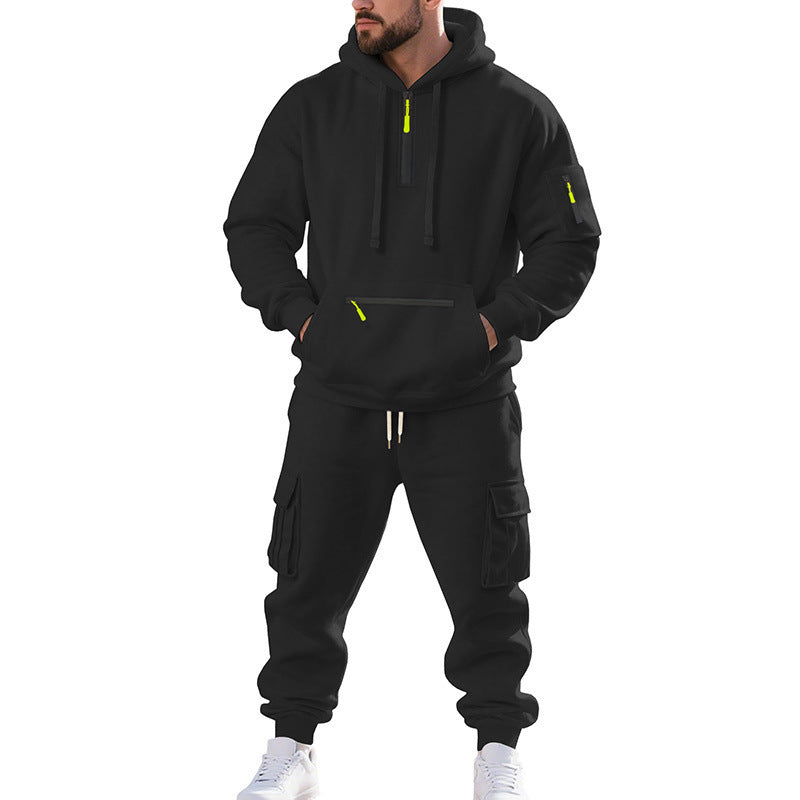 Herren Trainingsanzug mit modernem Schnitt und praktischen Taschen EB
