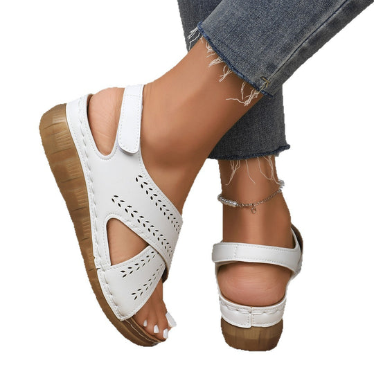 Damen bequeme Sandalen mit durchbrochenem Design EB