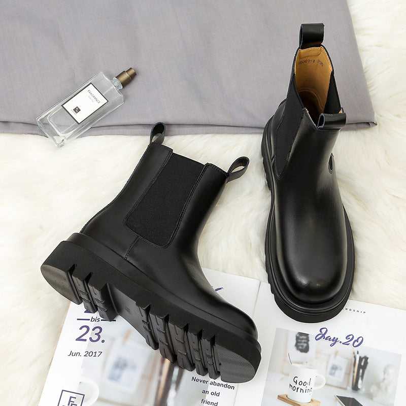 Damen  Chelsea-Boots mit elastischem Einsatz und markanter Profilsohle EB