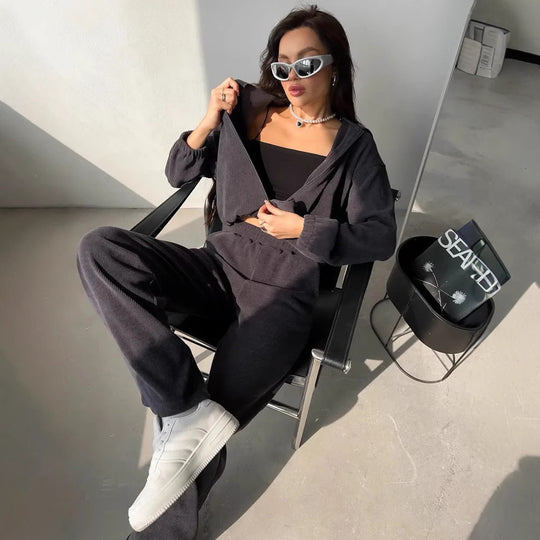 Damen Cropped Kapuzen-Set aus Ripp-Cord mit Gummizugbund und Relax-Jogginghose EB