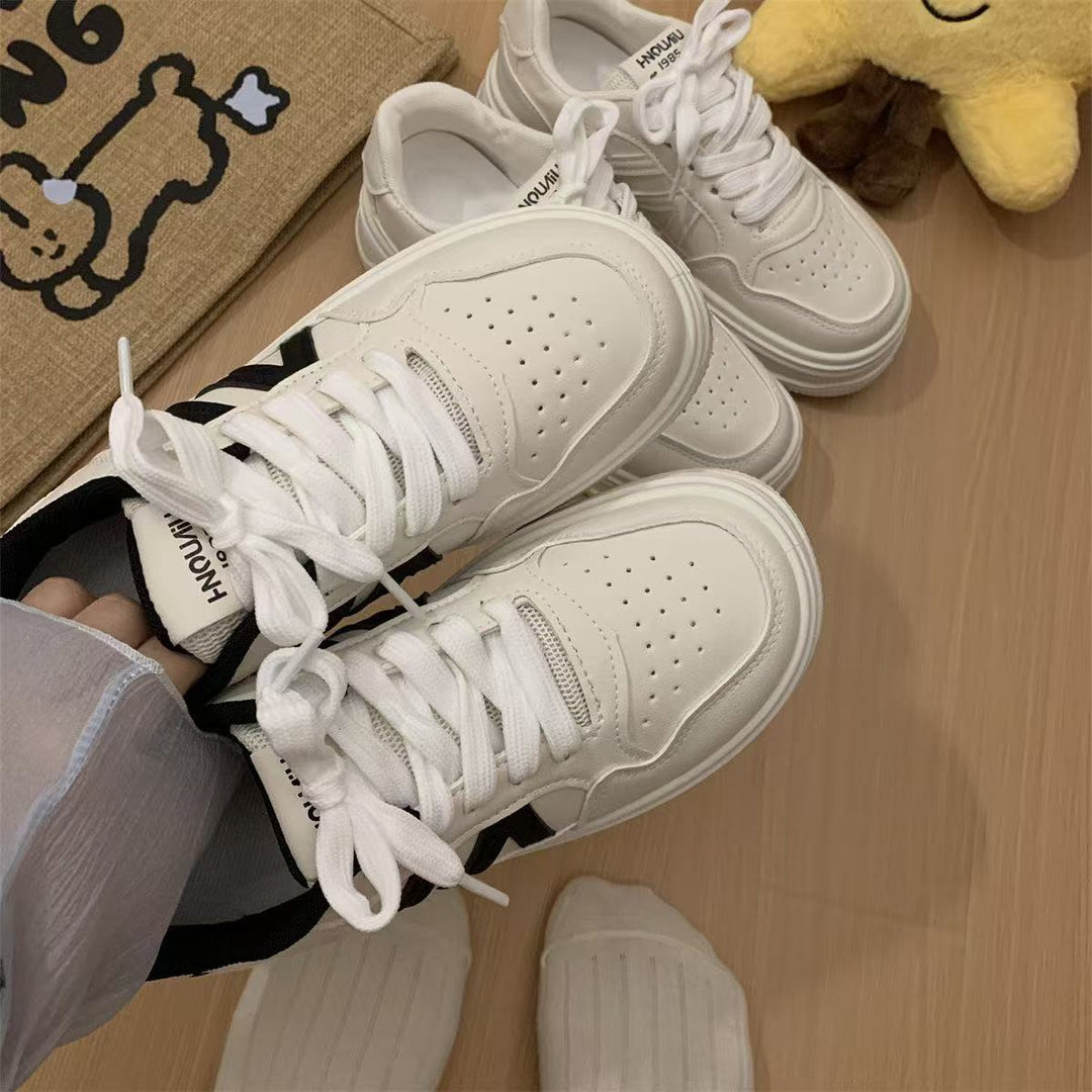 Damen Sportliche Komfort Sneaker mit atmungsaktivem Obermaterial und rutschfester Sohle EB