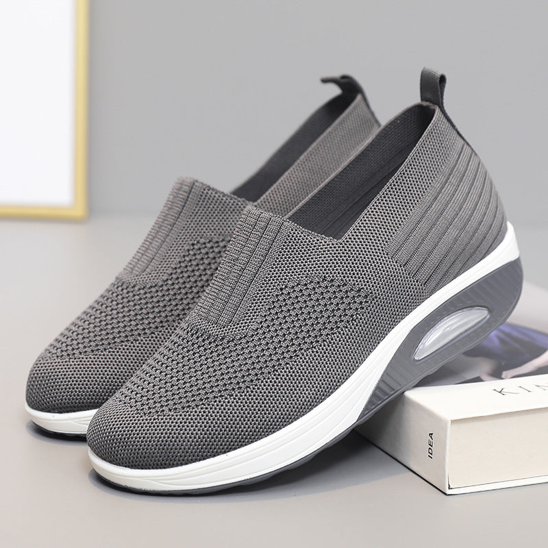 Damen Slip-On Sneakers mit atmungsaktivem Strickobermaterial von EB