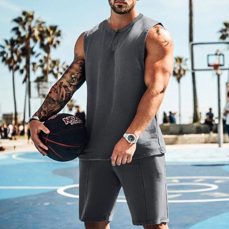 Herren sportliches Trainingsoutfit mit ärmellosem Oberteil und Shorts EB