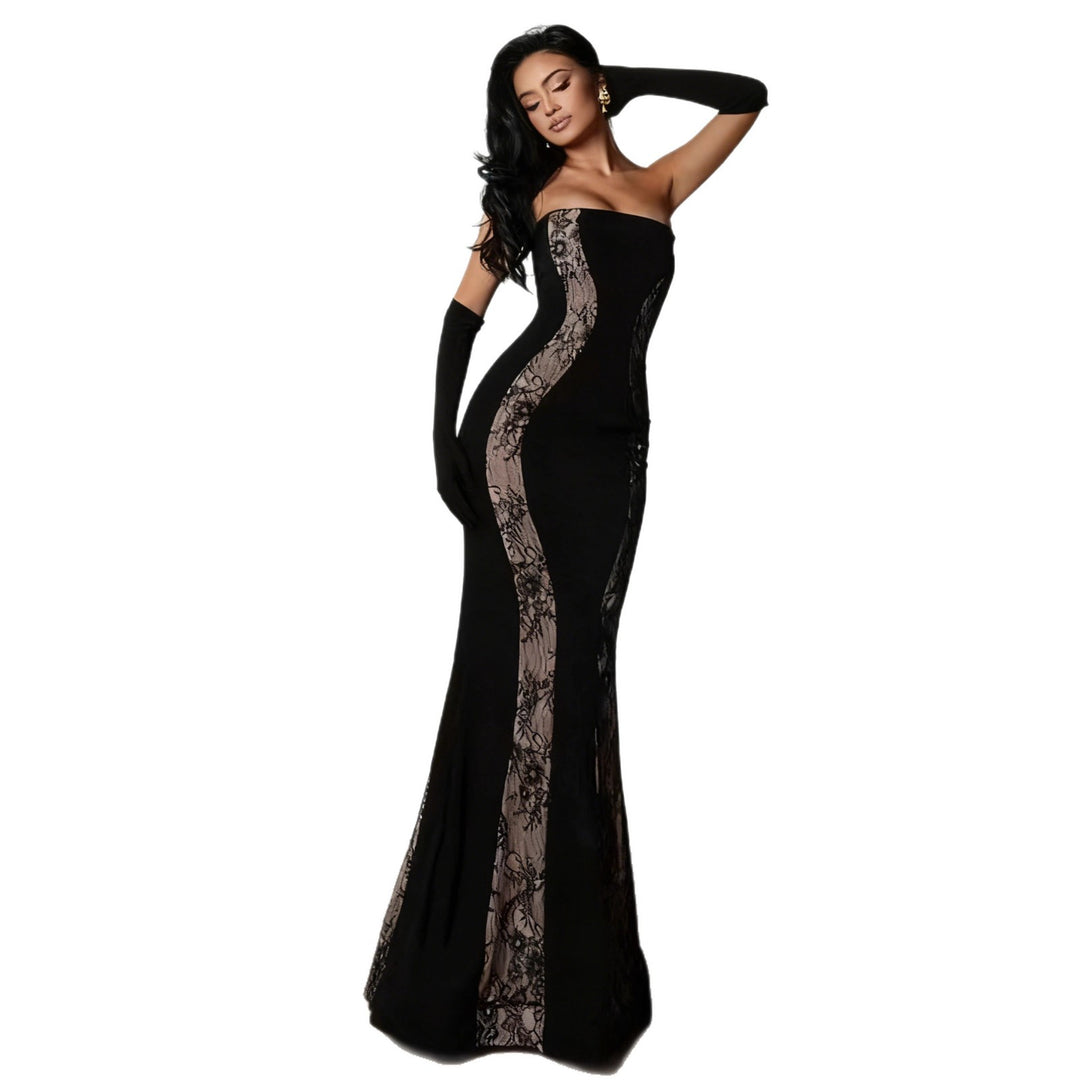 Damen Abendkleid mit luxuriösem Schnitt und edlen Spitzen-Elementen EB