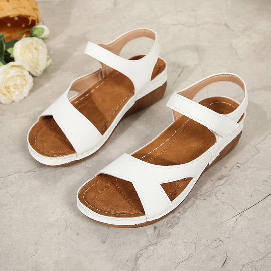 Damen Bequeme Wedge-Sandalen mit breitem Riemen und floralem Design EB