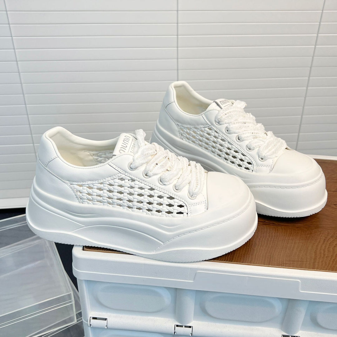 Damen Sneaker mit luftiger Netzstruktur und bequemer Plateausohle EB