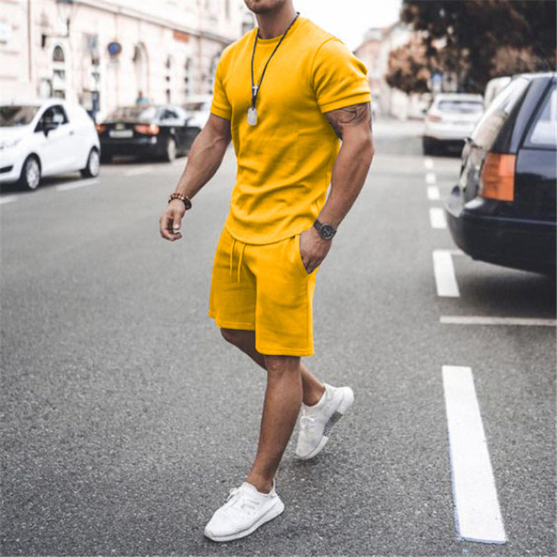 Herren nan figurbetontes Kurzarmshirt mit verstärkter Schulternaht und elastischer Kordelzug-Bermuda aus Stretchjersey EB