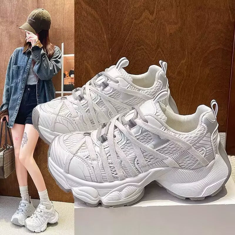 Damen Sportliche Schnür-Sneaker mit atmungsaktiven Einsätzen EB