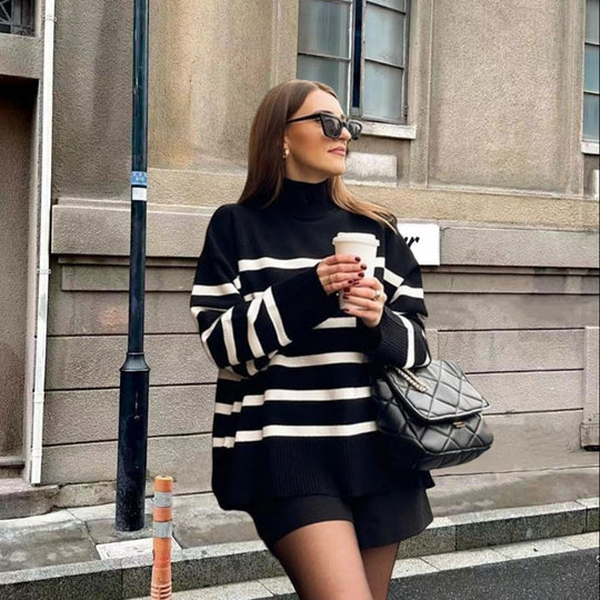 Damen Oversized Strickpullover mit hohem Kragen und trendigem Streifenmuster EB