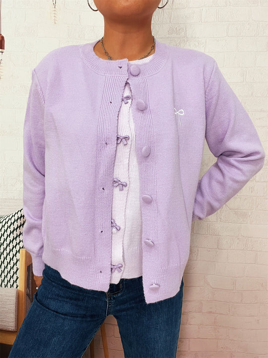 Damen Kuschelweich Strickjacke mit schönen Knöpfen und raffinierten Details EB