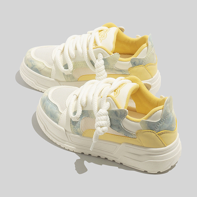 Damen Sportliche Sneakers mit atmungsaktiver Oberflächenstruktur und eleganter Gummisohle EB
