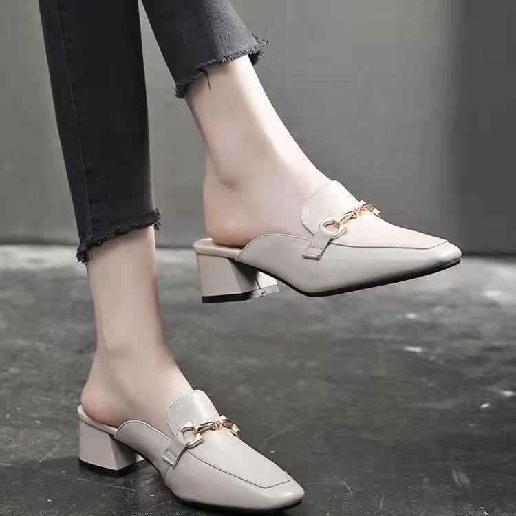 Damen elegante Mules mit modischem Blockabsatz und schickem Schnallen-Detail EB