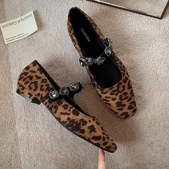 Damen Elegante Ballerina-Shoes mit einzigartigem Leoprint und kreativem Schnallendetail EB