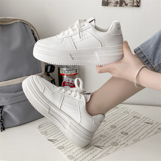 Damen Chunky Plateausneaker mit komfortabler Dämpfung EB