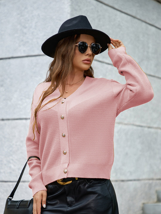 Damen Strickjacke mit Knopfdetails und strukturierter Oberfläche EB