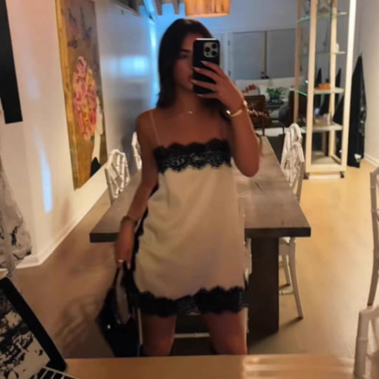 Damen elegantes Nachthemd mit Spitzenverzierungen EB