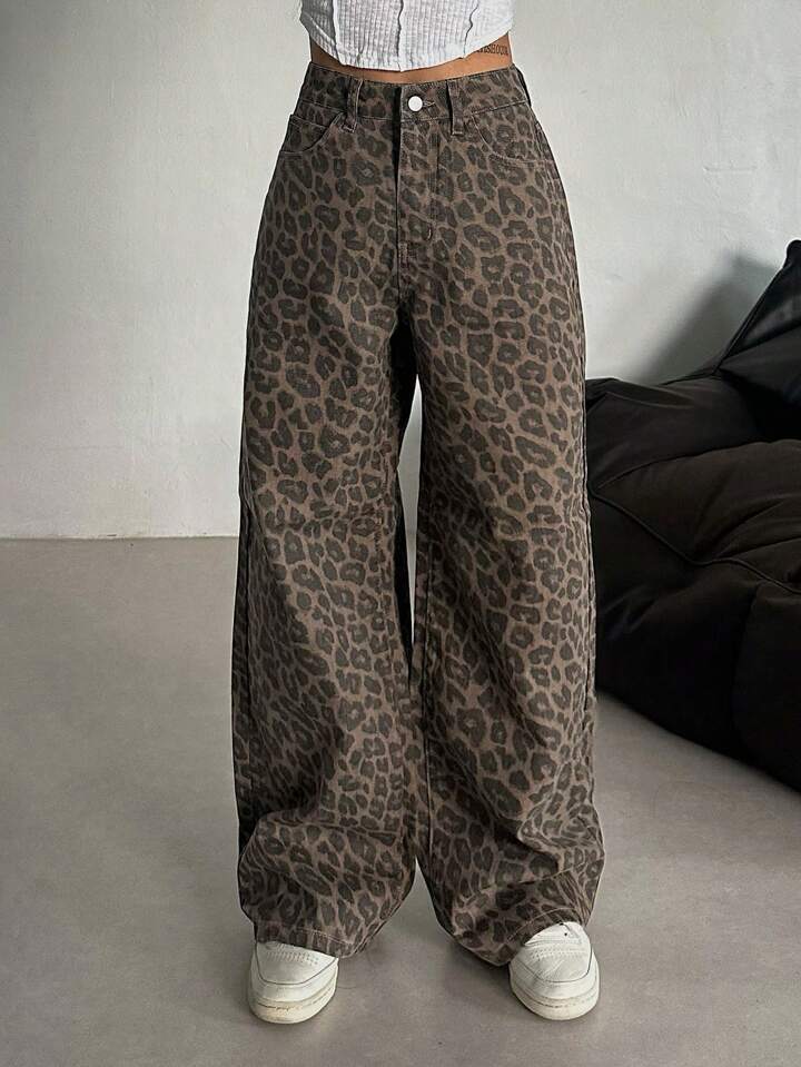 Damen Weit geschnittene Leoparden-Jeans im lässigen Stil EB