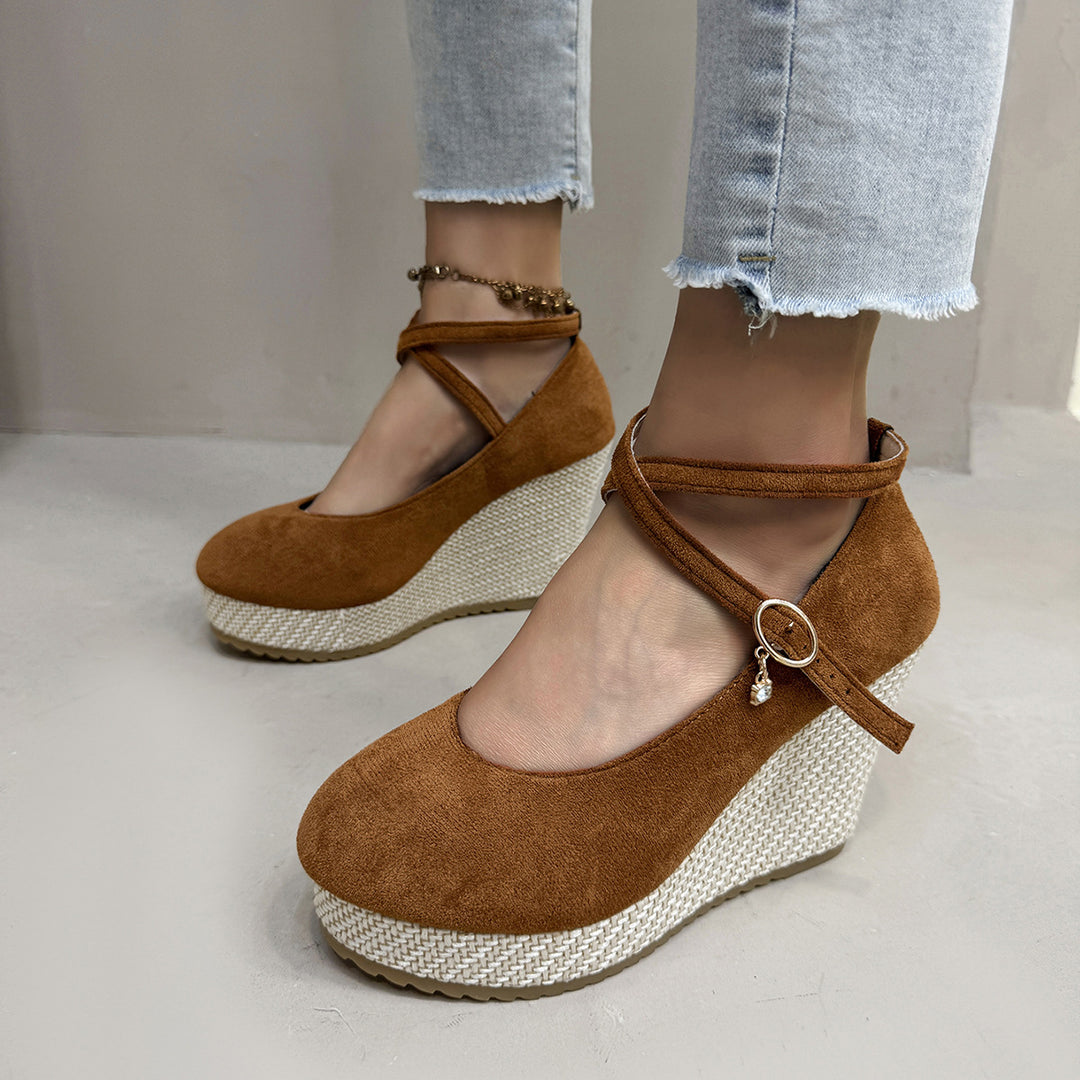 Damen Wedge-Sandaletten mit floralem Design und geschmackvollem Riemen EB