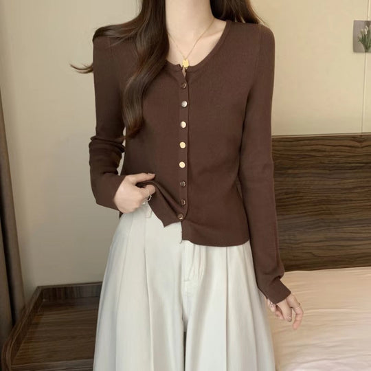 Damen Strickjacke mit perlmuttknöpfen EB