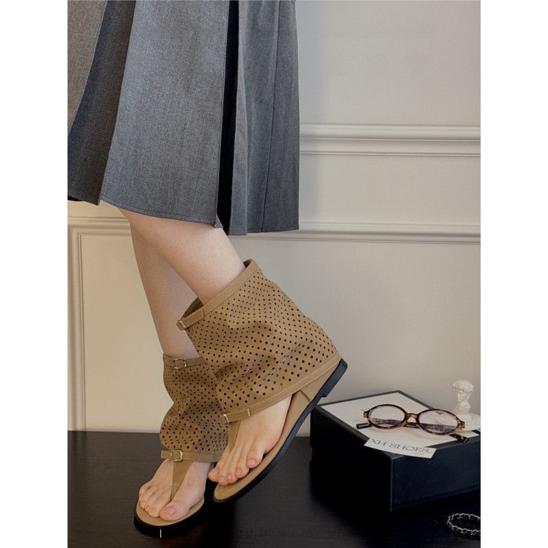 Damen modische Stiefeletten mit perforiertem Design EB
