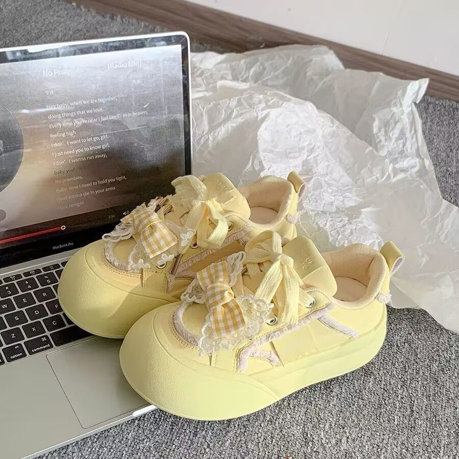 Damen Verspielte Sneaker mit entzückenden Schleifen-Details EB