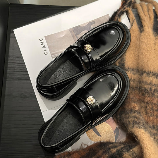 Damen elegante Loafer mit modischer Metall-Applikation und bequemer Sohle EB