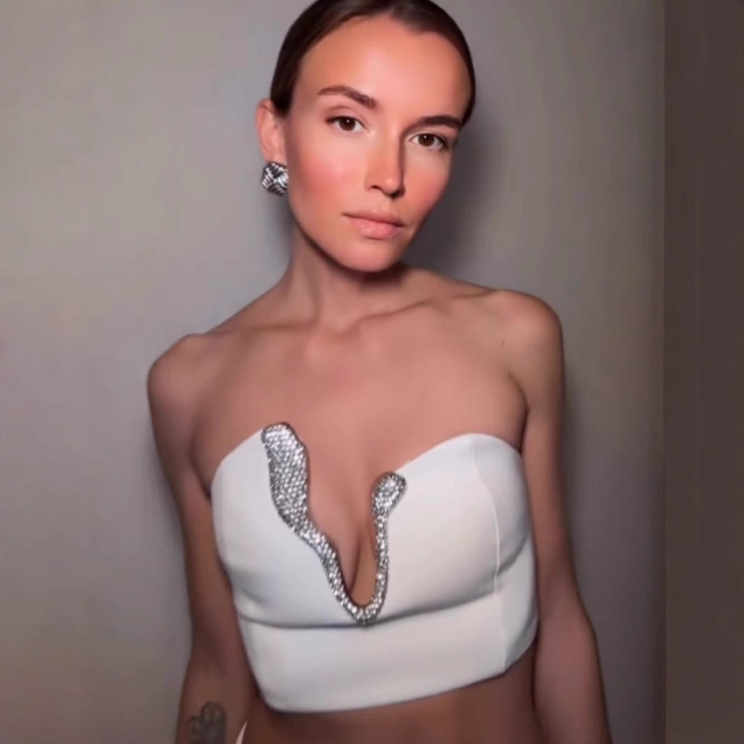 Damen Figurbetontes Crop-Top mit funkelndem Ausschnitt und Rock EB