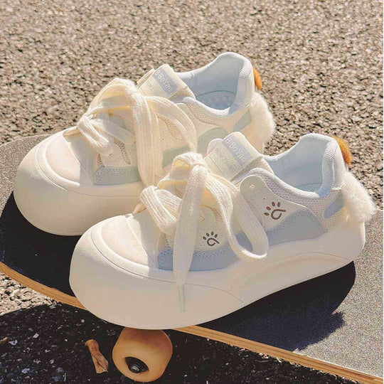 Damen Sneaker mit plüschiger Fütterung und flexiblen Schnürsenkeln EB