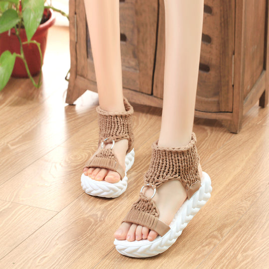 Damen Wedge-Sandalen mit innovativem Riemendesign und komfortabler Sohle EB