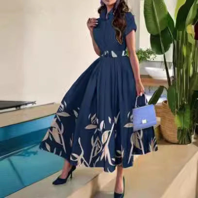 Damen Maxikleid mit schickem Floral-Design und tailliertem Schnitt EB