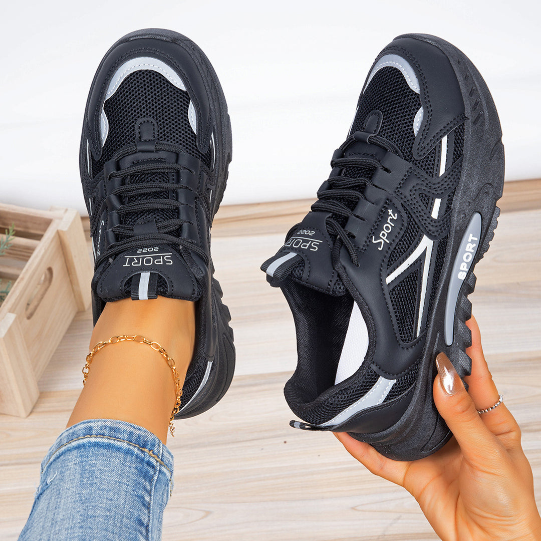 Damen Sportliche Sneakers mit atmungsaktiver Mesh-Konstruktion und stoßdämpfender Sohle EB