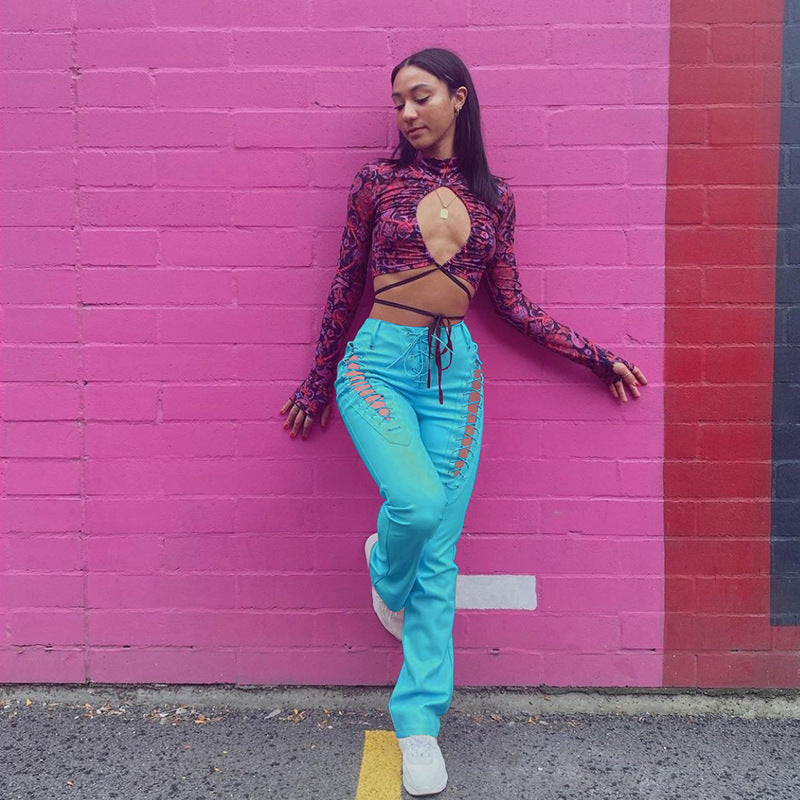 Damen Crop-Top mit innovativem Cut-Out-Design und langen Ärmeln EB