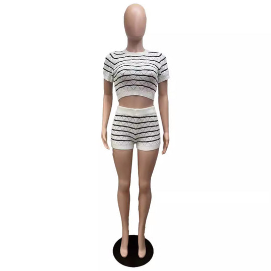 Damen Crop-Top und Shorts Set mit grafischem Muster EB