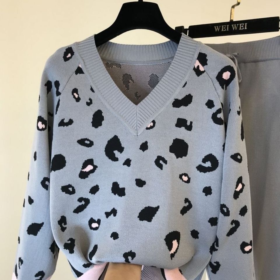 Damen trendiges Strickset mit grafischen Details EB