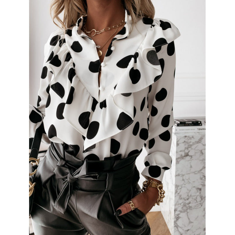 Damen Volantbluse mit Rüschenkragen, geraffter Taille und Tupfenprint EB