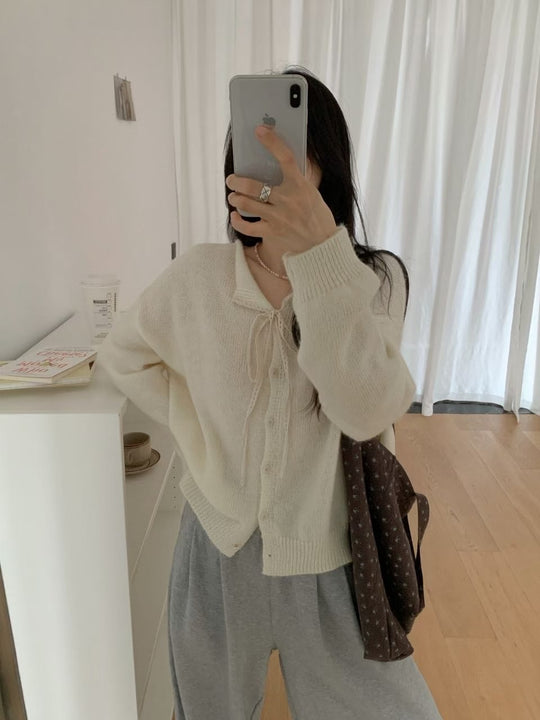 Damen Verspielte Strickjacke mit Schleifenverzierung EB