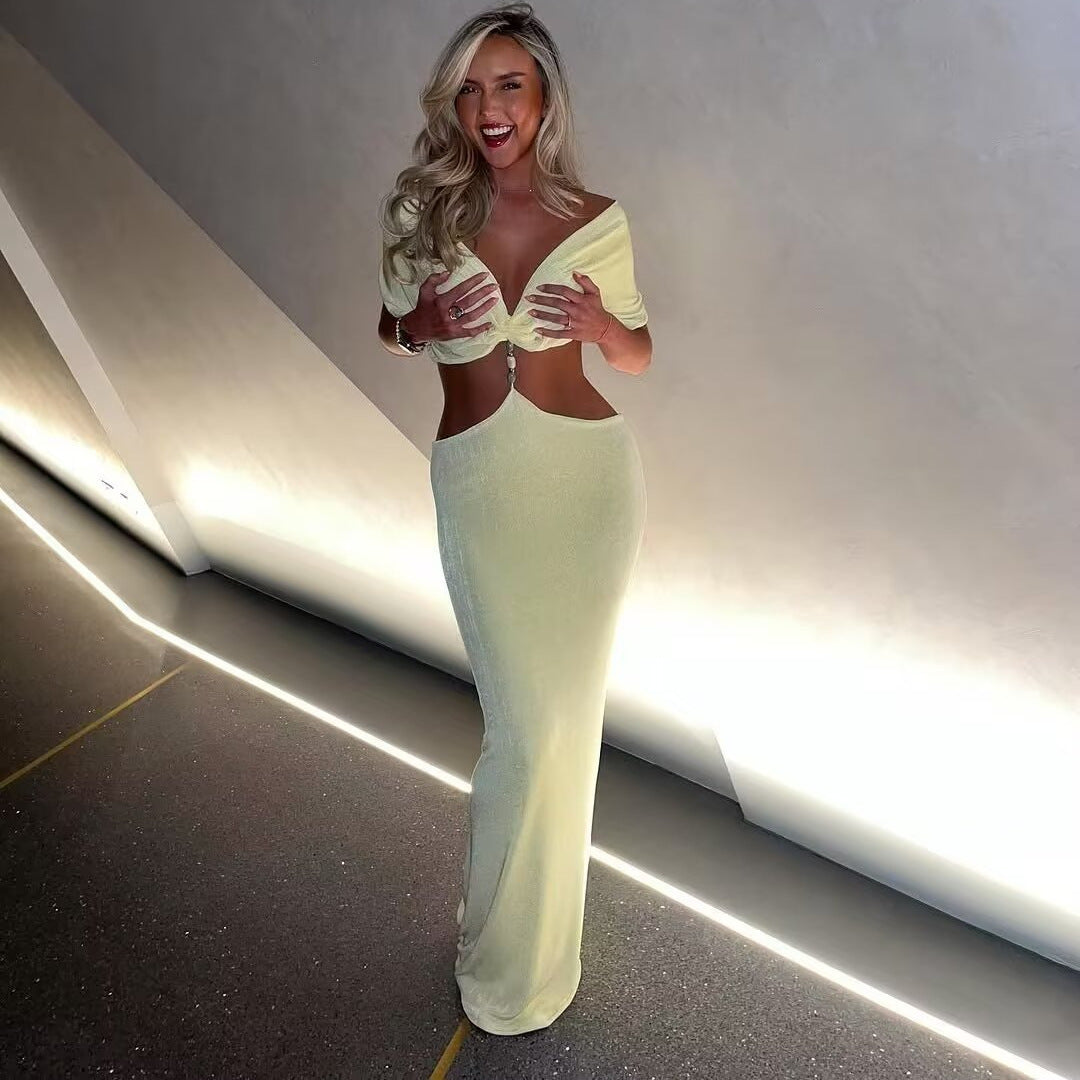 Damen Maxikleid mit verführerischem Cut-Out und eleganten Rüschendetails EB