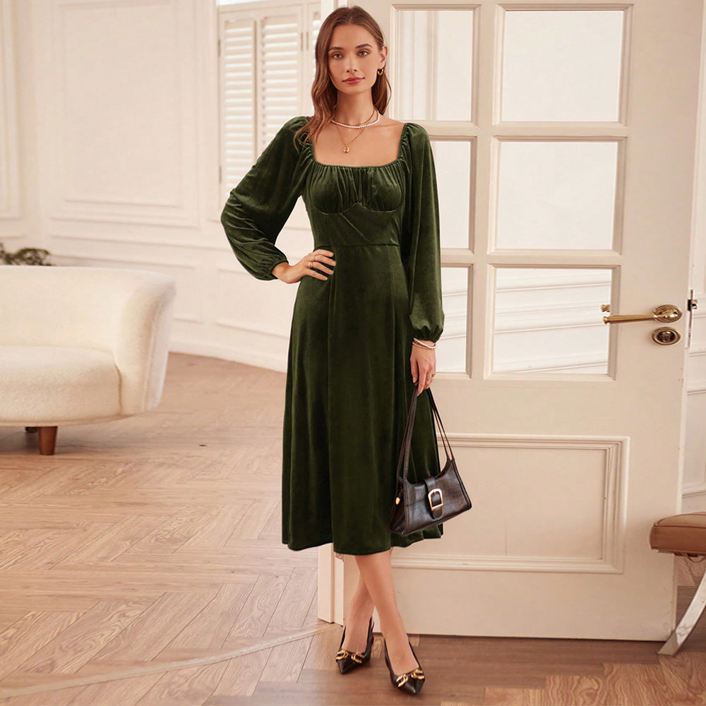 Damen elegantes Samt-Midikleid mit quadratischem Ausschnitt, geraffter Brustpartie und ballonartigen Ärmelabschlüssen Eichborn Berlin