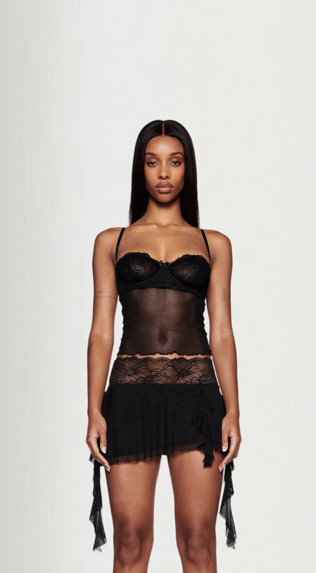 Damen verführerisches Spitzen-Nachtkleid mit asymmetrischem Saum und Leopardenmuster EB