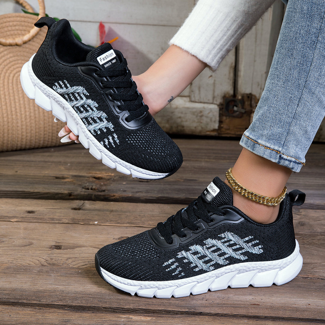 Damen nan gestrickter Schlupf-Sneaker mit elastischem Schaft, Zier-Schnürung und segmentierter Dämpfungssohle EB