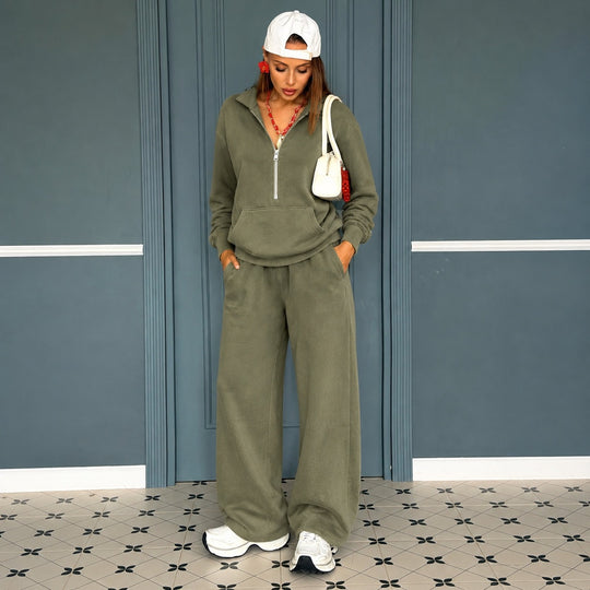 Damen lässiges Zip-Sweatset mit Polokragen und weitem Jogger-Schnitt Eichborn Berlin