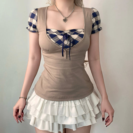 Damen modisches Oberteil mit asymmetrischem Karomuster und eleganten Rüschendetails EB