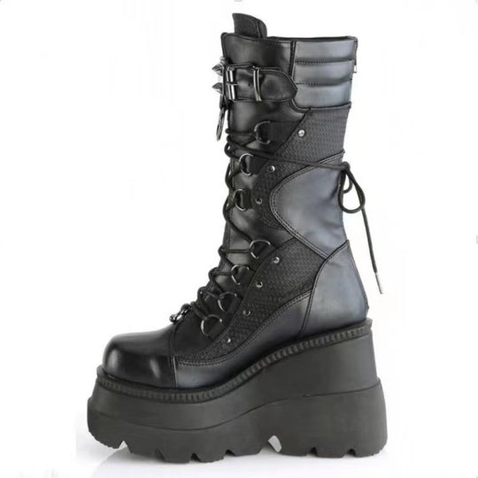 Damen nan knöchelhohe Plateau-Bikerstiefelette mit Schnürung, Zierring und Doppelriemen EB