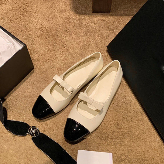Damen stilvolle Ballerinas mit elegantem Lackerzit und feiner Schleifenapplikation EB